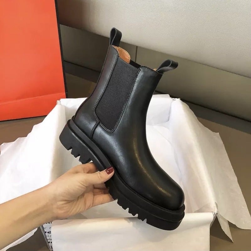 Francesca™ - Designer-Chelsea-Boots